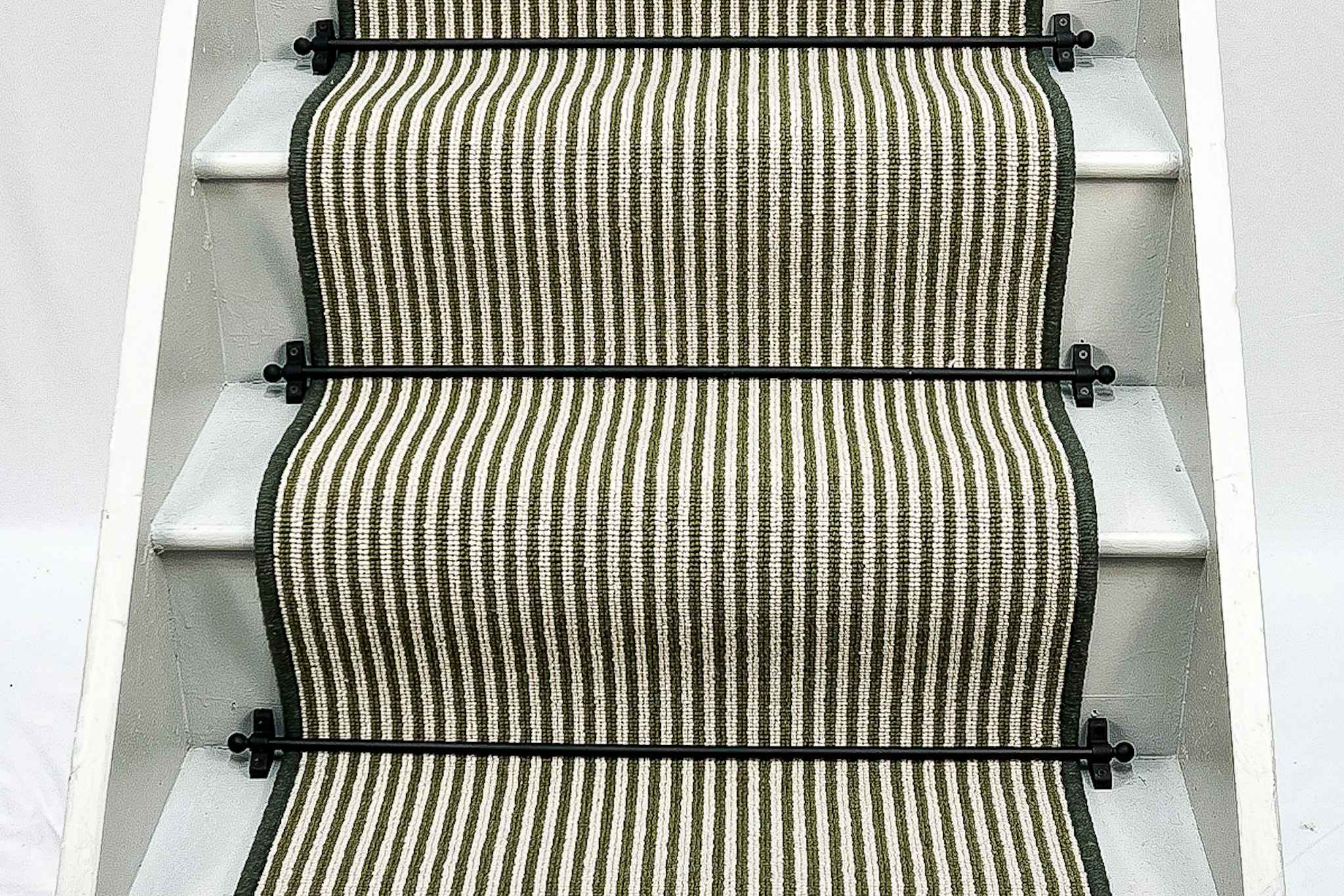 Deco Collection Green Striped Stair Runner