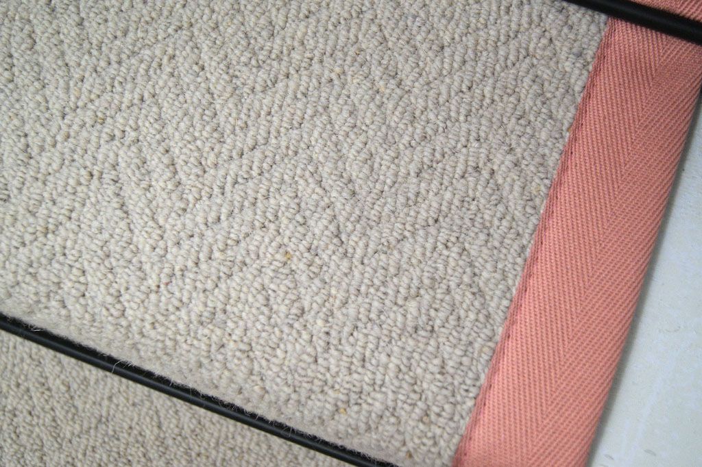 Aran blush close