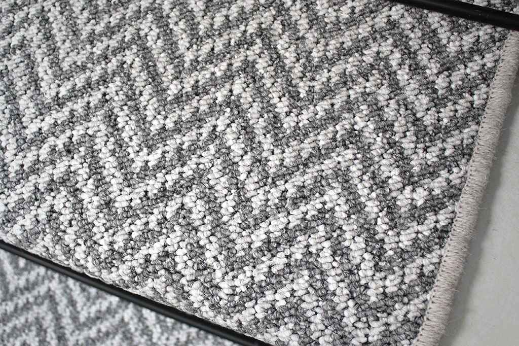 Cormorant Light Grey 3