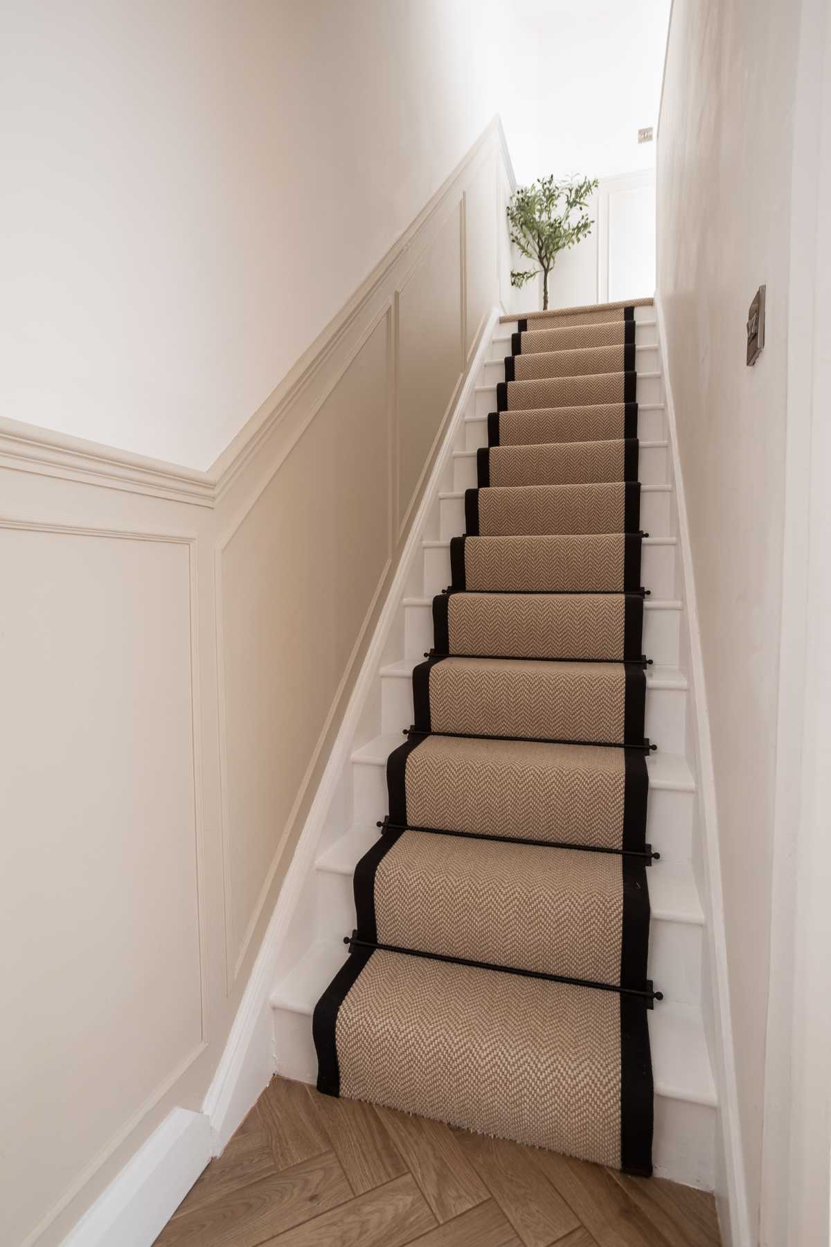 Fibre Flooring Chalk Herringbone Stair Runner with Black Border