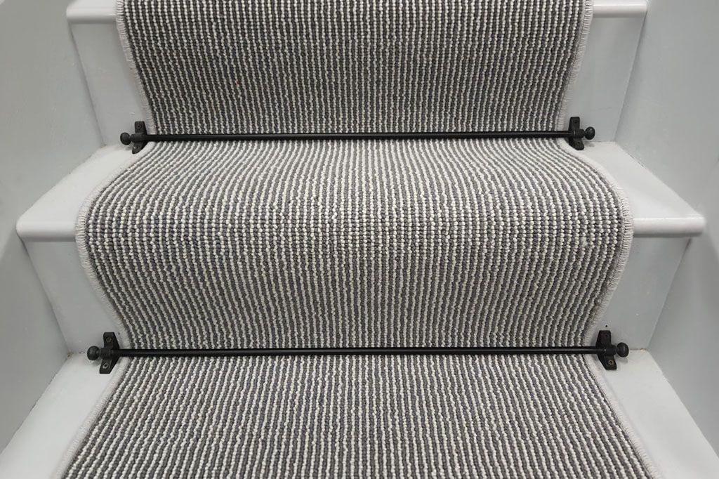 Grey shingle striped light grey wool