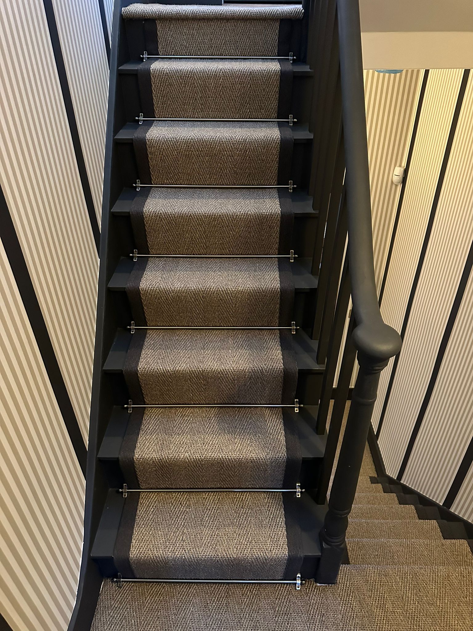Pewter Herringbone Sisal Stair Runner with Havana Cotton Border