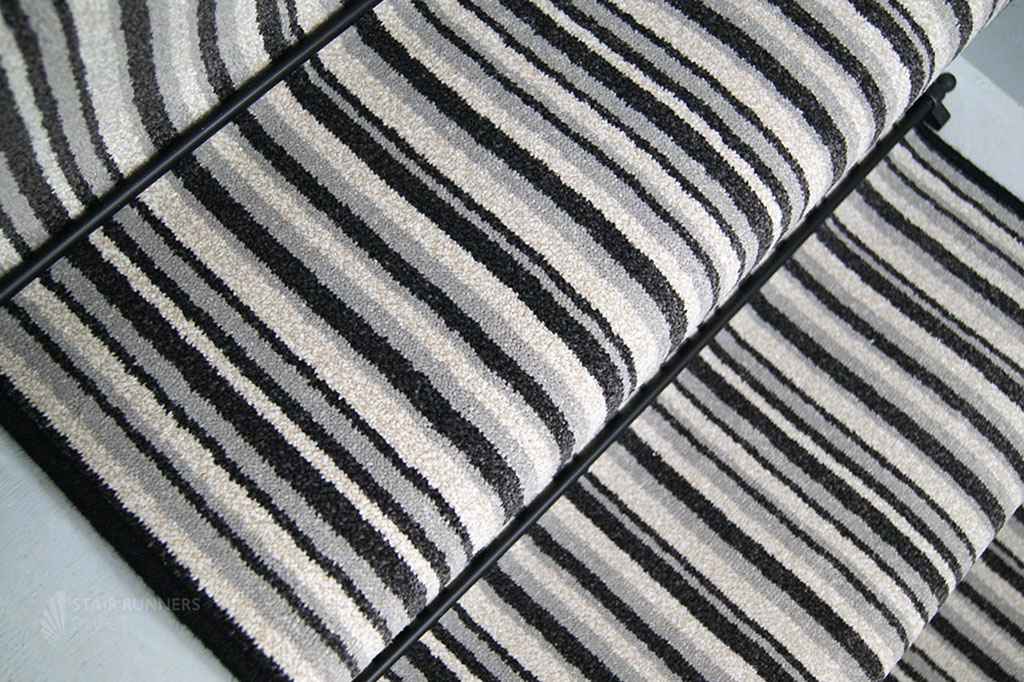 paraline-clotted-cream--black-wool-edge-3.jpg