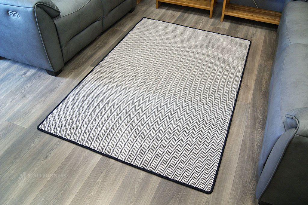 Boston Cotton Herringbone Rug with Black wool edge 120cm x 180cm
