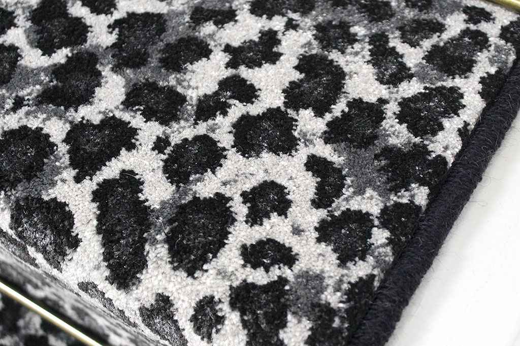 snow-leopardblack-wool-edge-3.jpg