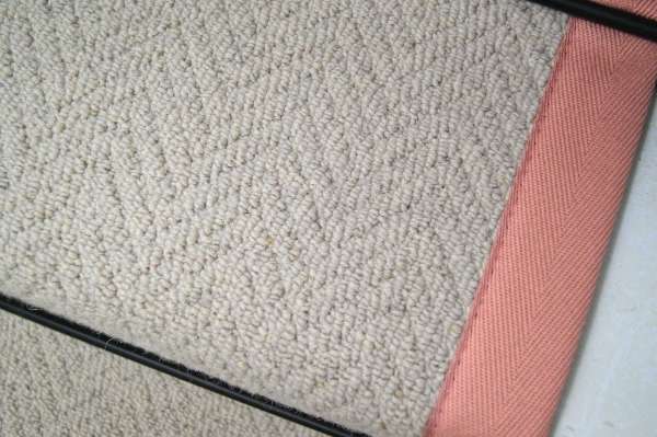 Aran blush close