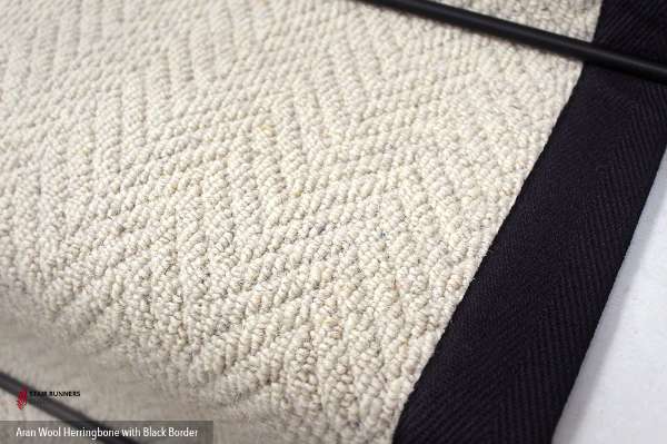 aran black border 3