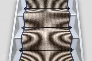 hardy--blue-wool-edge-2.jpg