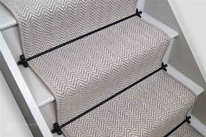 lunar--light-grey-wool-edge-1.jpg