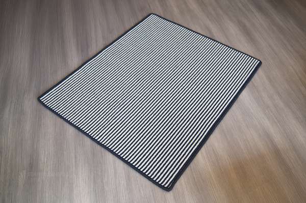 Magpie Black Wool Edge Rug 1