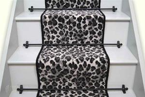 snow-leopard--black-wool-42cm-x-7m-2.jpg
